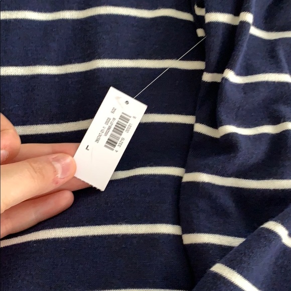 NWT! Old Navy Navy Striped Top - Picture 2 of 3